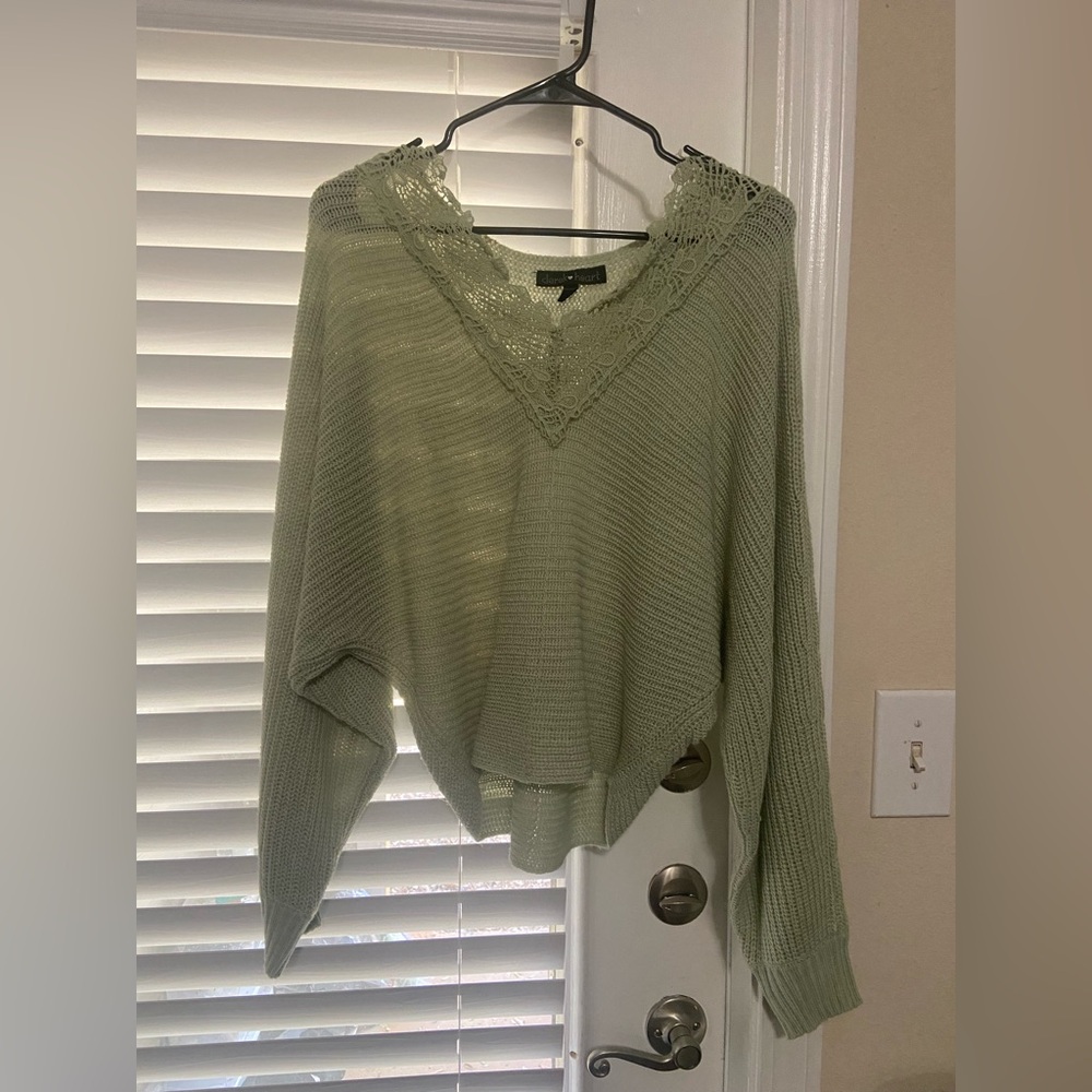 Derek Heart Mint Green Semi-Cropped Sweater- Large